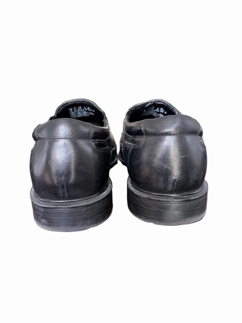 Kenneth Cole New York Men's Black Leather Slip-On Dress Shoes. Size 10.5
